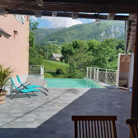 Maison Ainerak Gite A Sainte Engrace La Pierre Saint Martin Luaran gambar